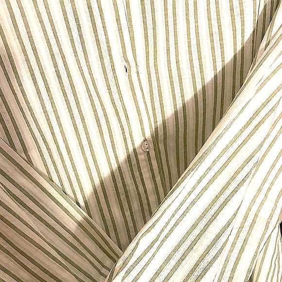 Passport Women’s (Medium) Sage & White Striped Tailored Button Down Blouse - Picture 3 of 8